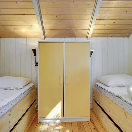 Erly - 500m From The Sea By Interhome *